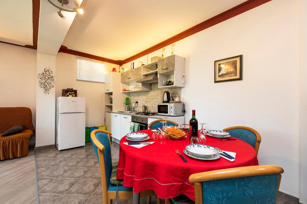 Apartman Maya Mali Losinj Luaran gambar