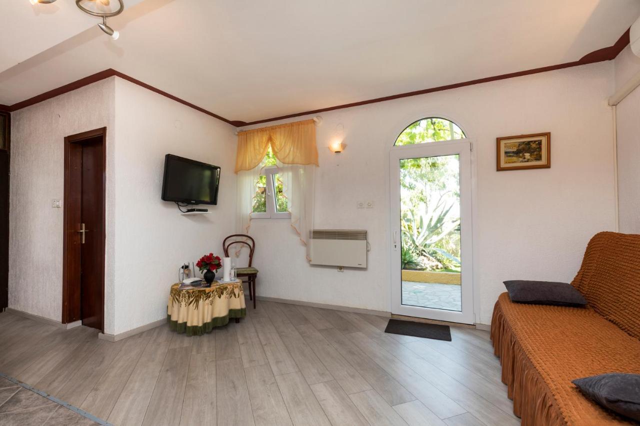 Apartman Maya Mali Losinj Luaran gambar