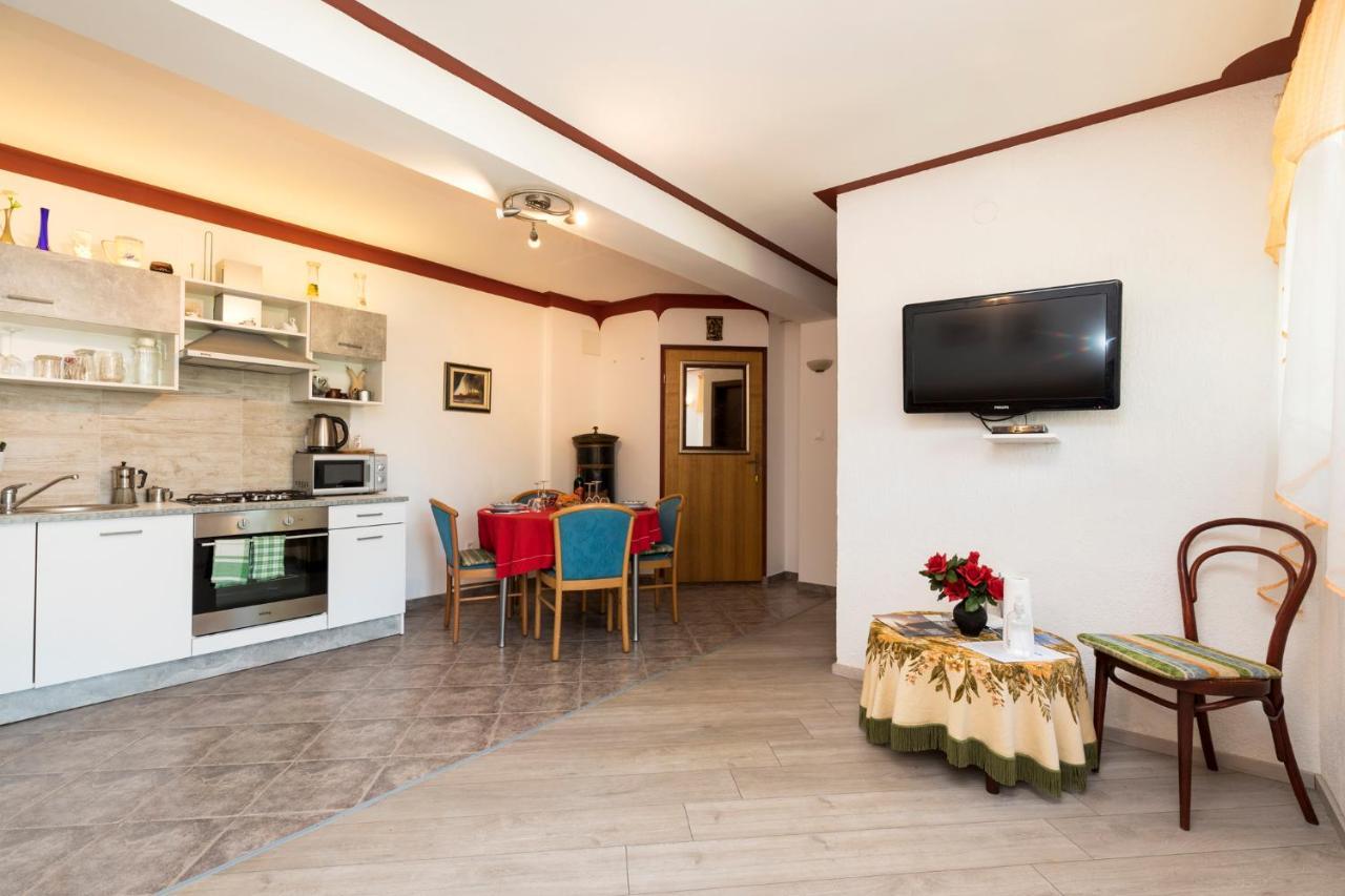 Apartman Maya Mali Losinj Luaran gambar
