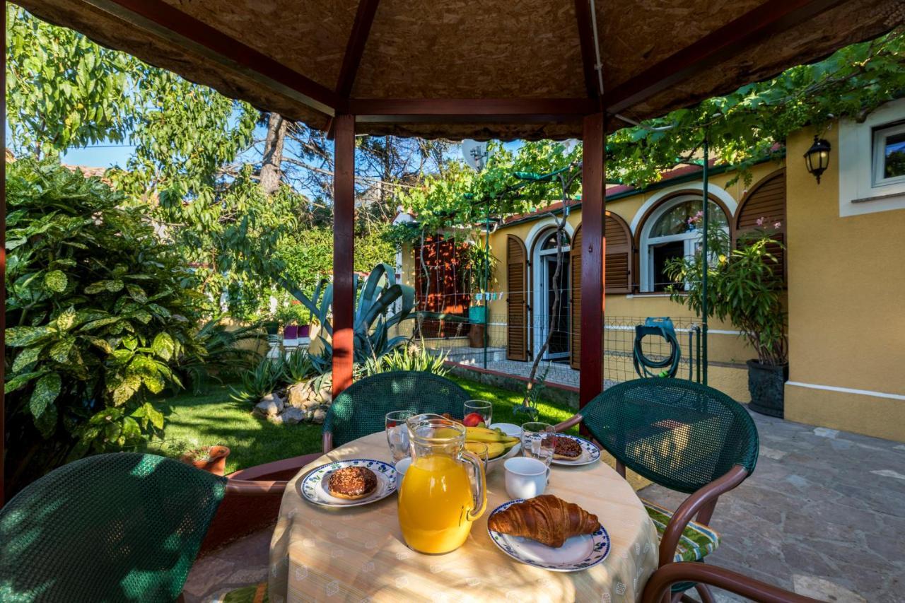 Apartman Maya Mali Losinj Luaran gambar